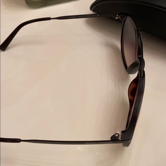Armani exchange sunglasses - Picture 5 of 8